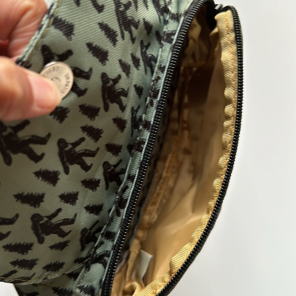 NWT Bigfoot Hip Pack - Picture 2 of 5